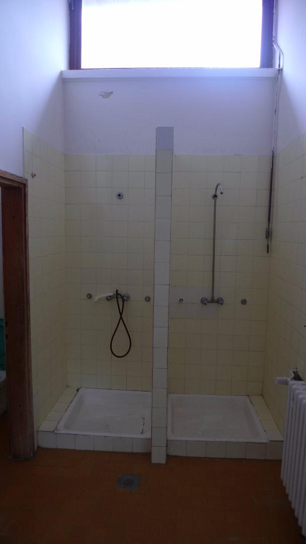 Tuš kad