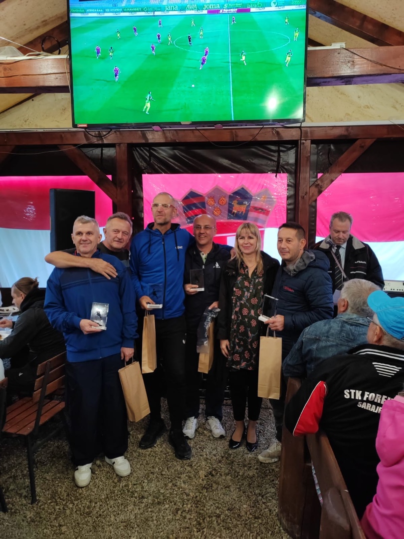 7bc09231-fd6e-4ebc-a181-a046e76758e5